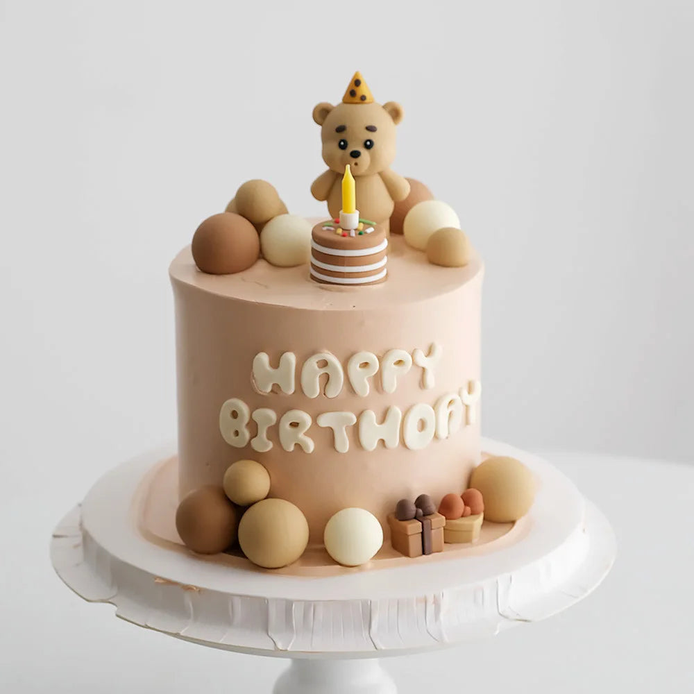 décoration anniversaire enfant gâteau ours sucre boules joyeuses happy birthday festive
