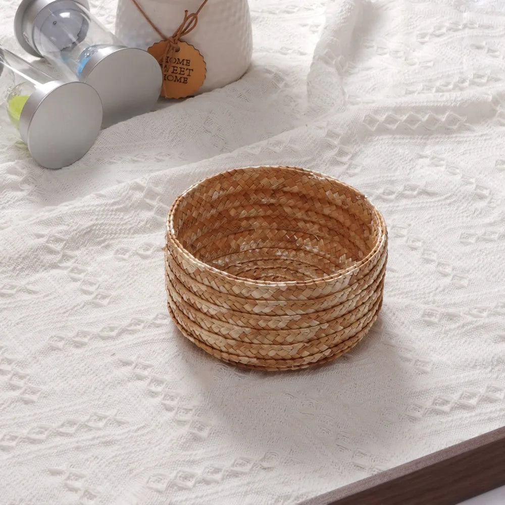 panier rangement tissé paille naturelle rustique boîte rangement cosmétiques réutilisable respectueux environnement beige clair
