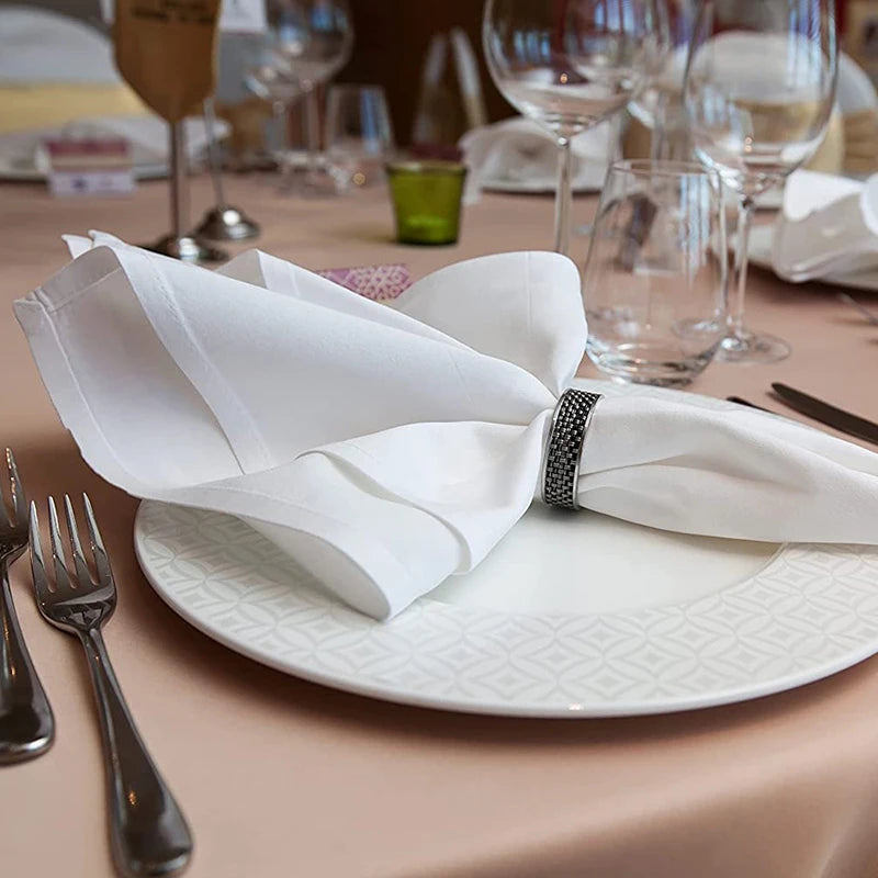serviettes table polyester 40x40cm blanc noir unies réutilisables lavables anneau métallique durable classique
