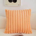 housses coussins décoratifs texturés moderne couleur noir orange beige jaune gris doux pelucheux salon