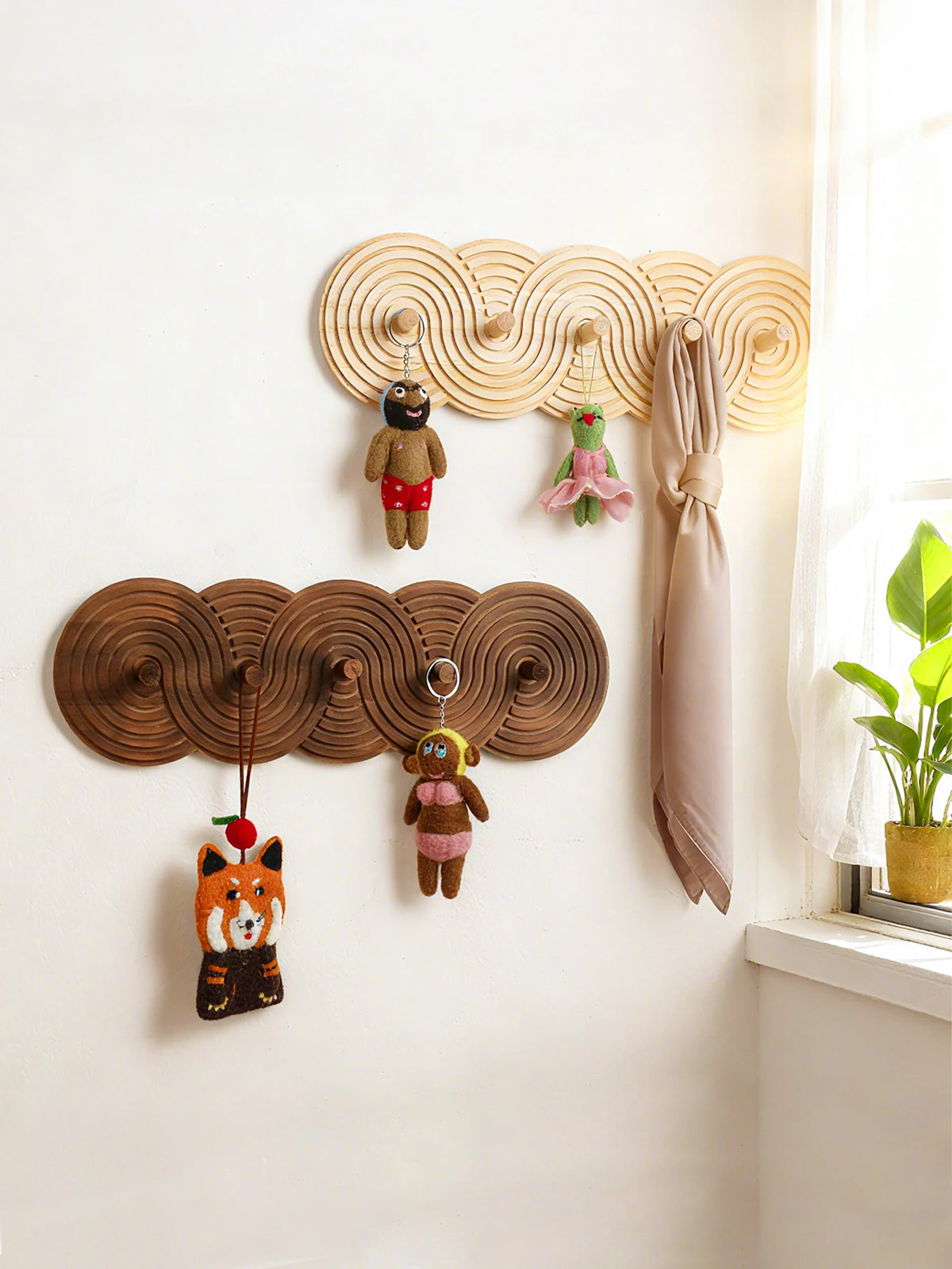 porte manteaux mural moderne spirales relief marron clair 46,5cm longueur 10 vis fixations chambre