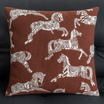 housse coussin polyester géométrique chevaux marron blanc moderne décoration intérieure nordique fixations