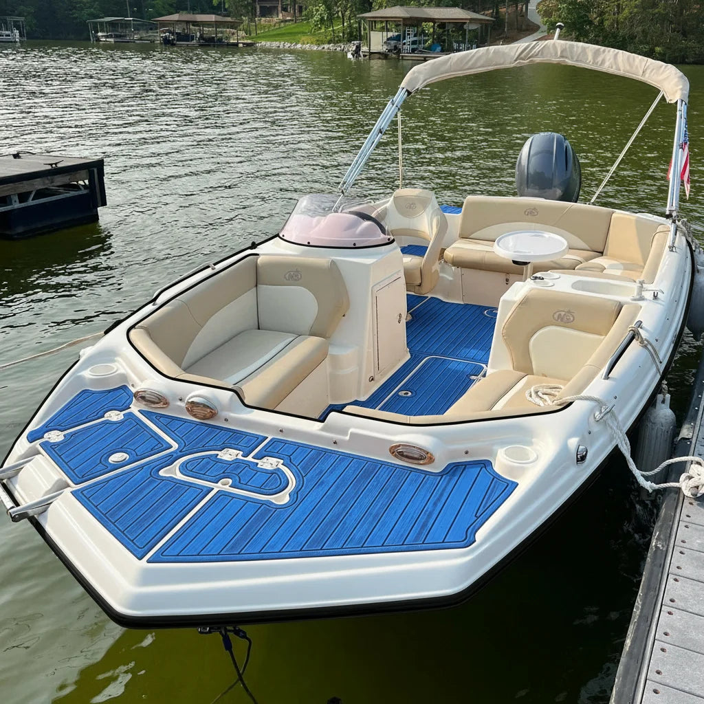 tapis sol bateau mousse eva antidérapant auto adhésif bleu clair noir rayures moderne