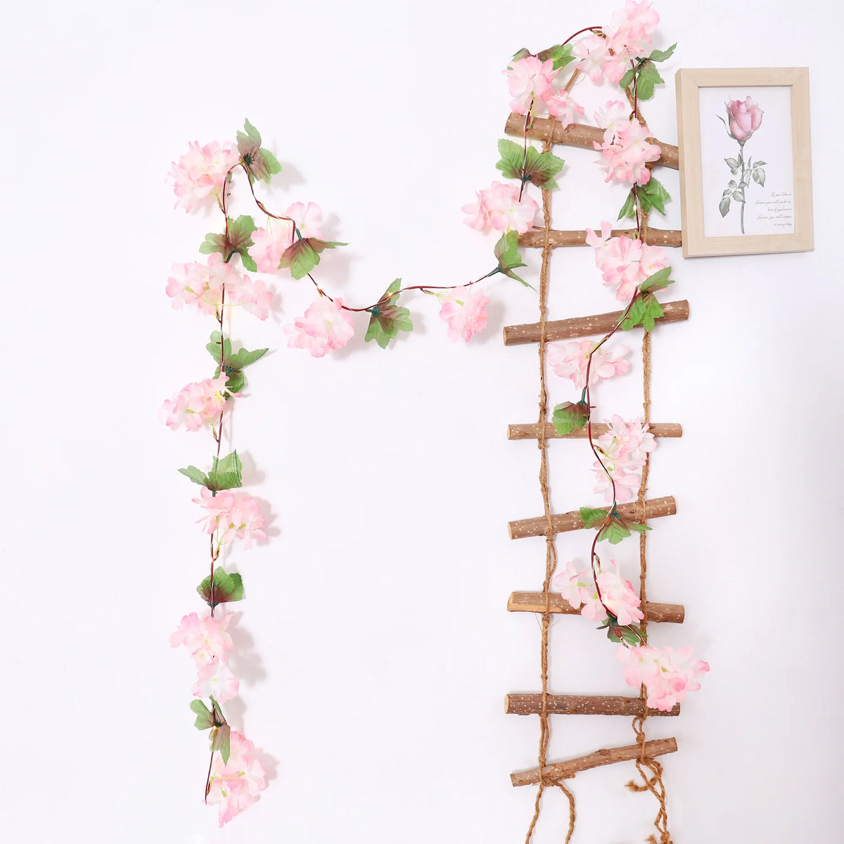 guirlande artificielle fleurs cerisier rose clair blanc anniversaire mariage romantiqueintérieur decoration