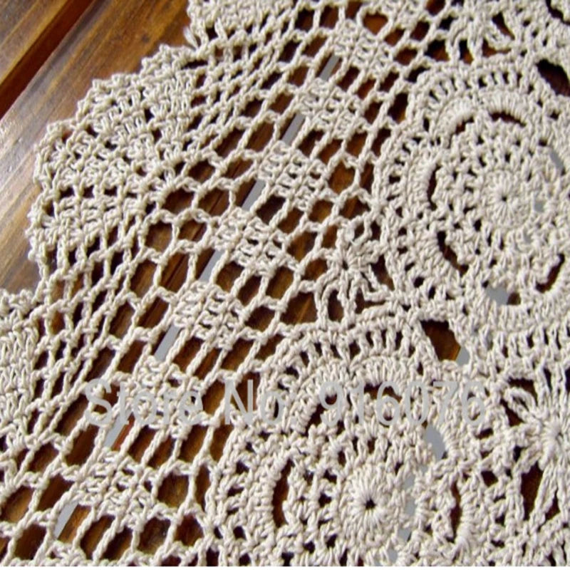chaise table crochetée motifs floraux texture ajourée rustique vintage beigeclair