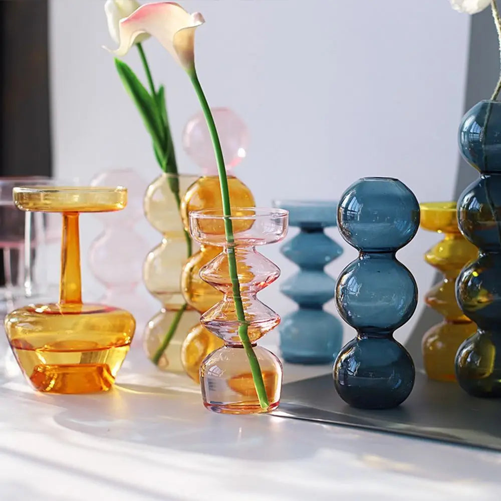 petit vase verre transparent moderne fleurs séchées décoration intérieure salon coloré