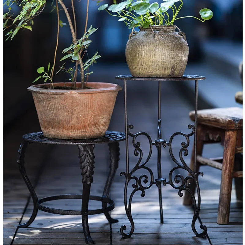 support plantes art nouveau ornements floraux noir paniers osier pots fleurs salon balcon