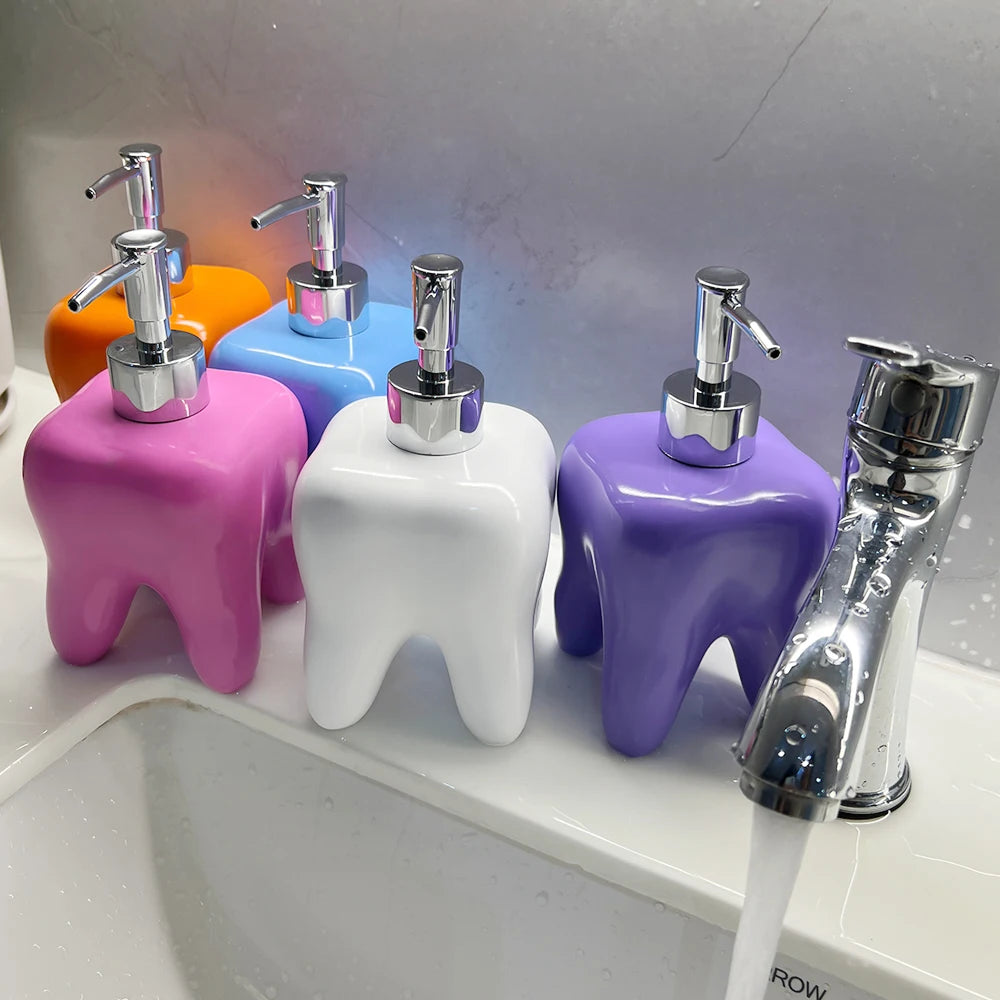distributeur savon liquide forme dent bleu rose orange violet moderne