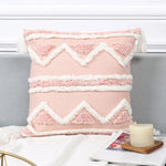 coussins boho chic rose clair blanc motif géométrique pompons opaques adhésifs