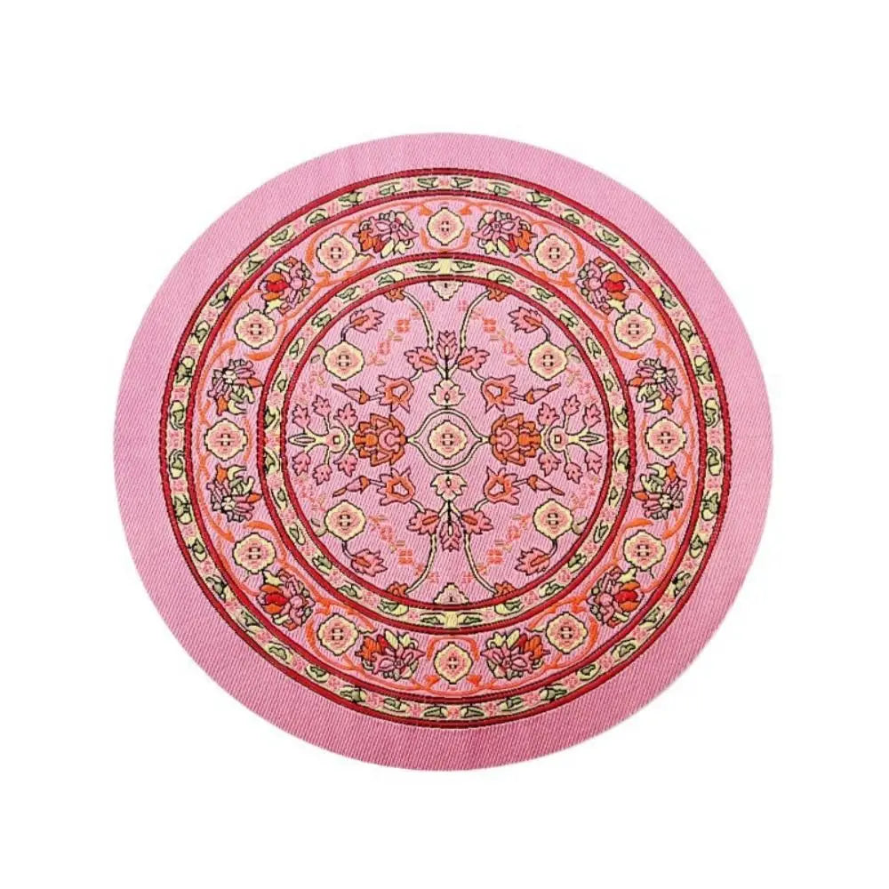 tapis table rouge rose vert bleuclair bleufoncé floral géométrique classique traditionnel