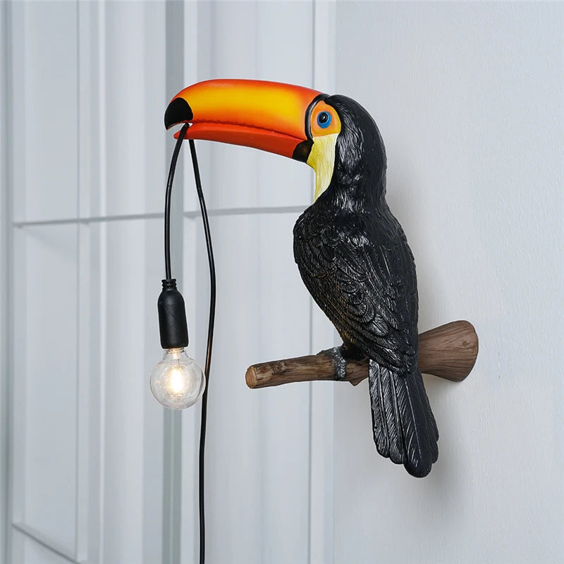 lampe oiseau toucan résine led moderne noir orange jaune blanc éclairage mur applique chambre