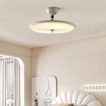 lampe moderne vintage texture bois dentelle marron blanc rouge
