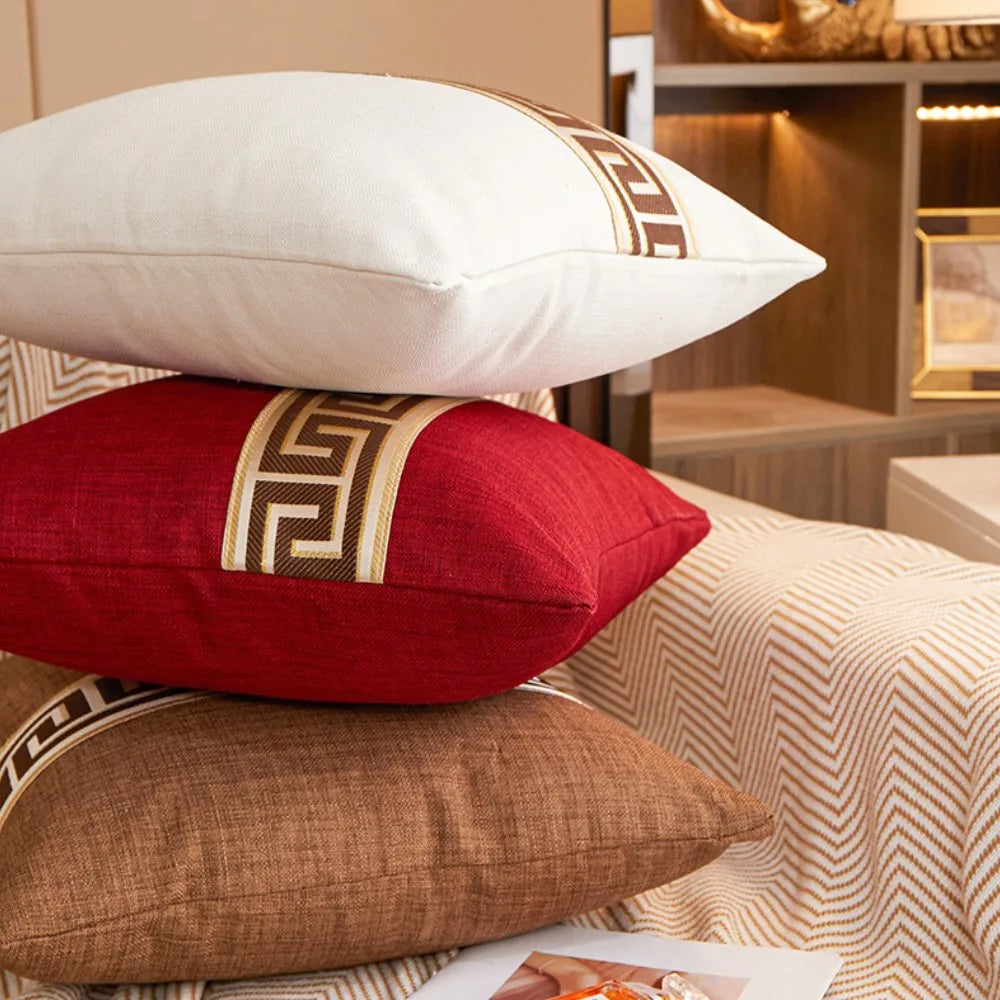 coussin oblong moderne motif géométrique doré rouge marron blanc bleu 45x45cm amovible lavable adultes