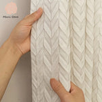 rideau beige rayures diagonales opacité moderne anneaux métalliques fenêtre française