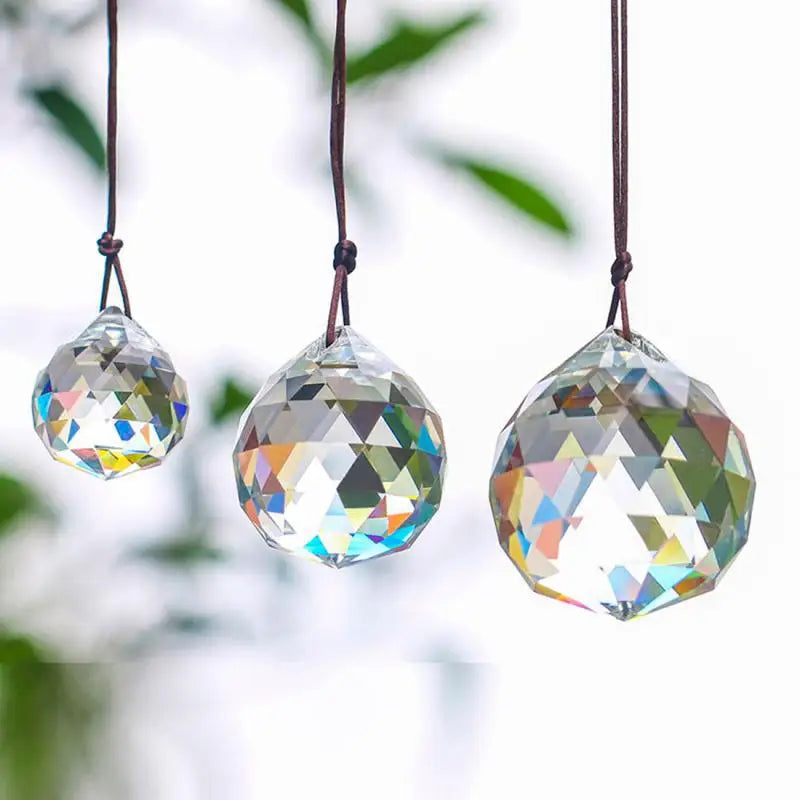 cristal décoratif transparent multicolore facettes géométriques cordelette décoration mariage maison