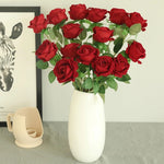 décoration intérieure bouquet roses artificielles modernes variées couleurs violette blanche verte noire