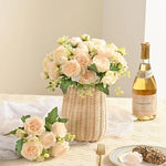décoration intérieure moderne bouquet fleurs artificielles rose soie verte vase transparent chambre salon