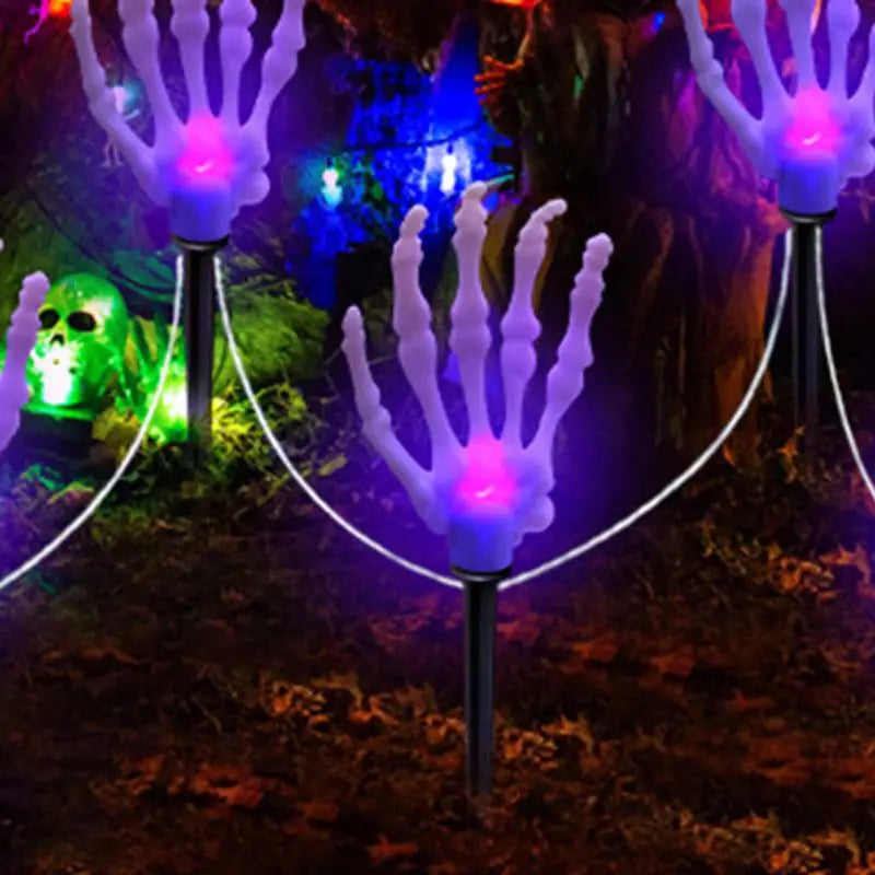 ornement halloween main squelette lumineuse blanche translucide piquet câble blancextérieur eiD festive