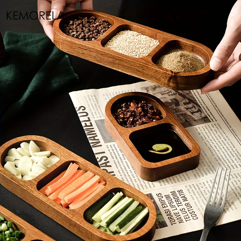 Plateau en bois avec sushis et sauces présentés élégamment
