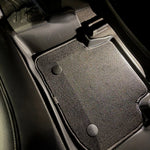 tapis sol voiture noir rayures horizontales moderne adhésif 4pièces avant 1coffre toutes saisons imperméable