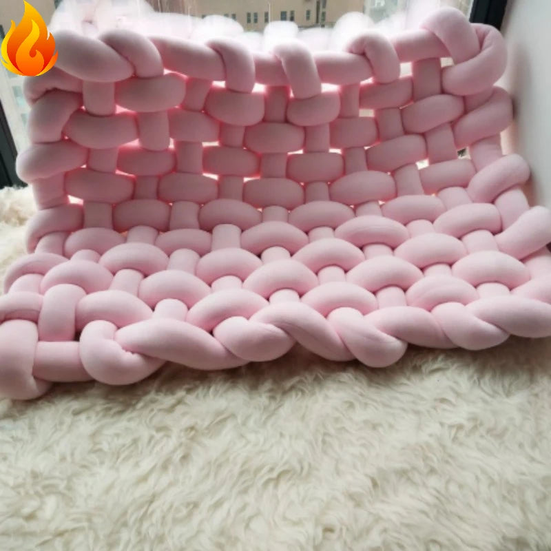 tapis jeu coton blanc rose motif géométrique moderne doux bébé