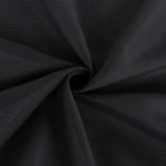 Détail du tissu en polyester translucide du rideau