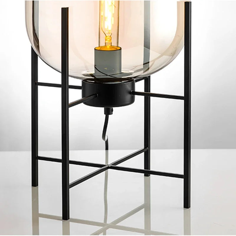lampe table moderne verre fumé interrupteur bouton acier noir éclairage intérieur chambre salon