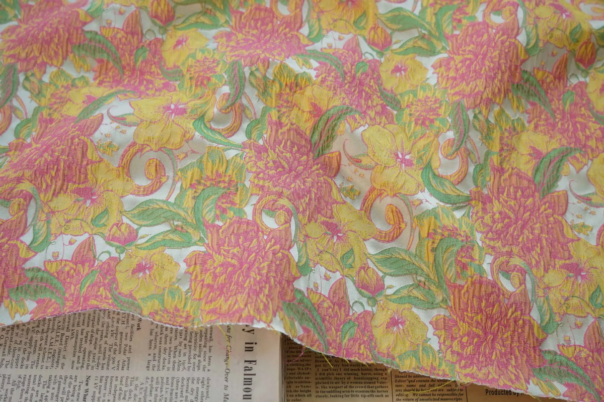 tissu polyester imprimé floral blanc rose jaune vert protection uv bricolage opacité largeur 144cm