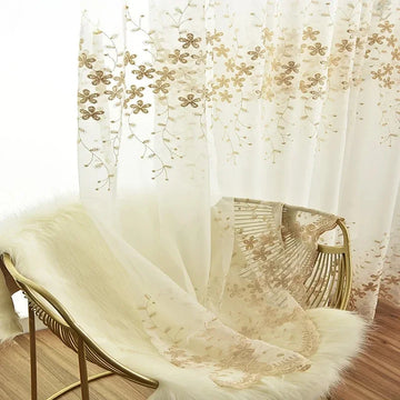 rideau tulle brodé fleurs dorées blanc beige élégant fenêtre salon chambre décoration luxe moderne