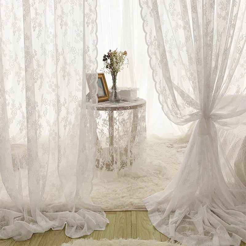 rideaux dentelle blanche noire motifs floraux romantique vintage bohème translucides polyester