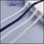 ruban dentelle coton blanc noir motifs floraux classique décoration mariage colis artisanat