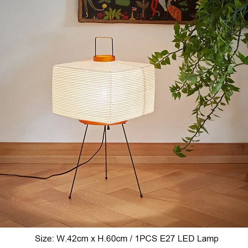 lampe table moderne blanc doré noir ampoule led pieds métalliques rayures horizontales