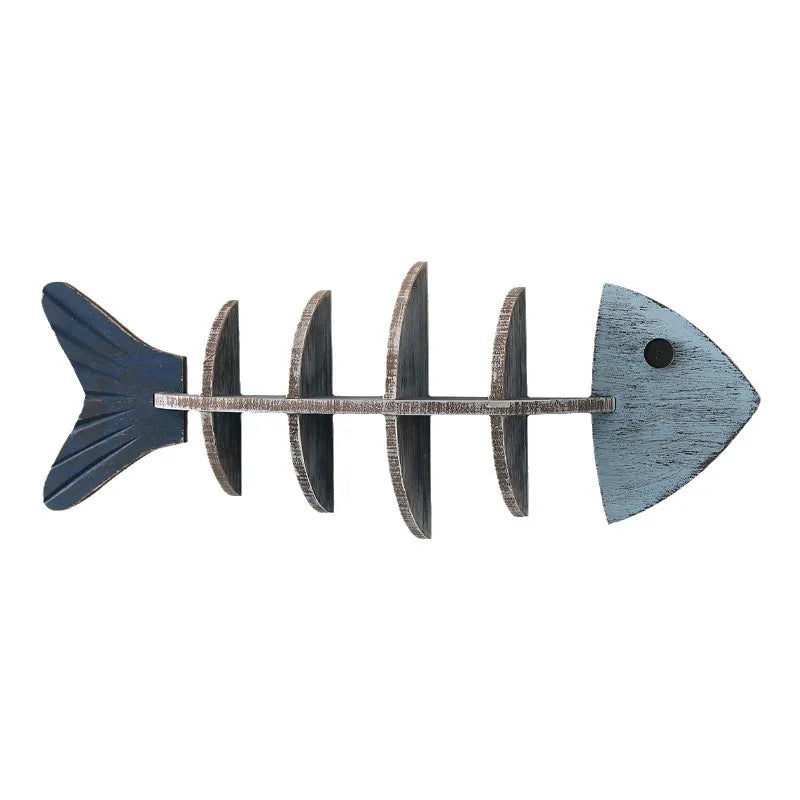 étagère murale poisson bois bleu gris vertèbres décorative plantes artificielles bouteilles parfum lanterne photo