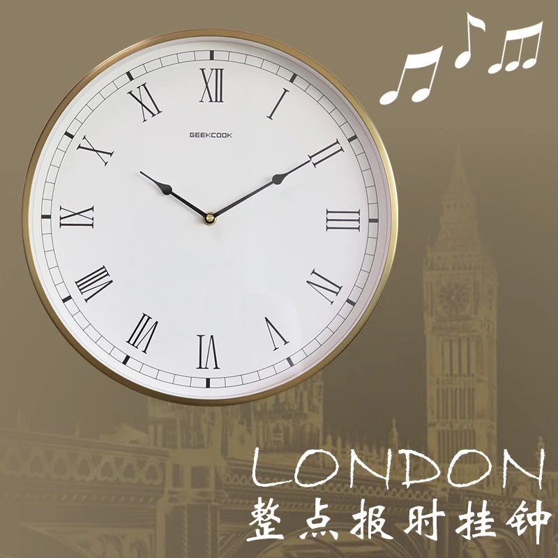 horloge murale dorée aiguilles romains noirs fond blanc moderne salon quartz