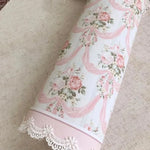 serviettes table rectangulaires fleurs roses classiques blanc rose pâle beige bleu clair bordure dentelée