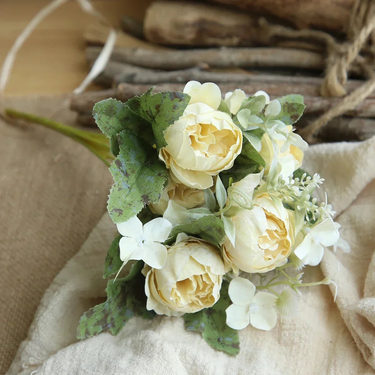 bouquet artificiel roses classique romantique intérieur mariage anniversaire baby shower