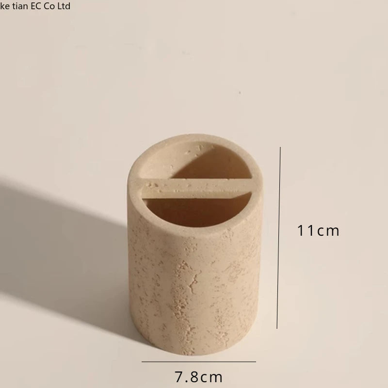 ensemble salle bain moderne beige clair brosse dents tube dentifrice distributeur savon tasses résine