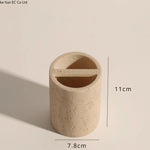 ensemble salle bain moderne beige clair brosse dents tube dentifrice distributeur savon tasses résine