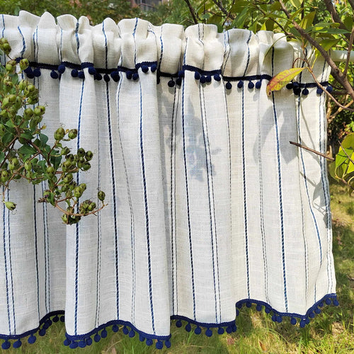 rideau blanc bleu marine rayures pompons rustique bohème fenêtre opacité