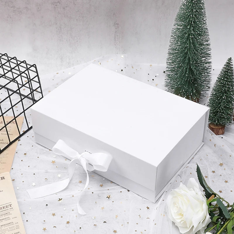 boîte bijoux personnalisée mariage demoiselle d'honneur cadeau élégant ruban rose fleur artificielle dorée