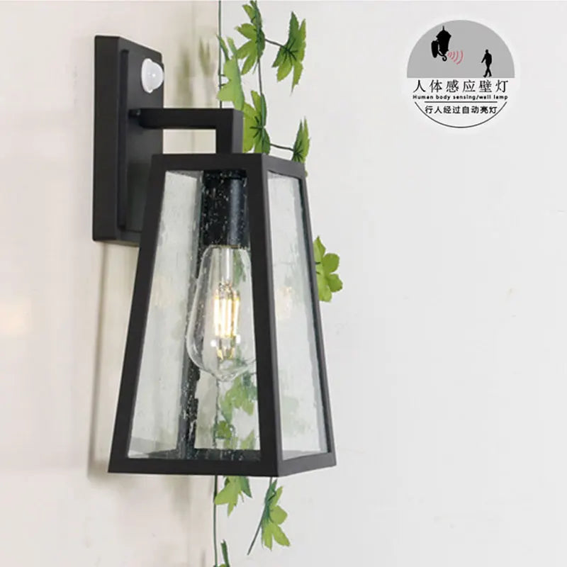 lampe murale moderne noire transparente capteur mouvement ampoule led fixée murentrée chambre coucher