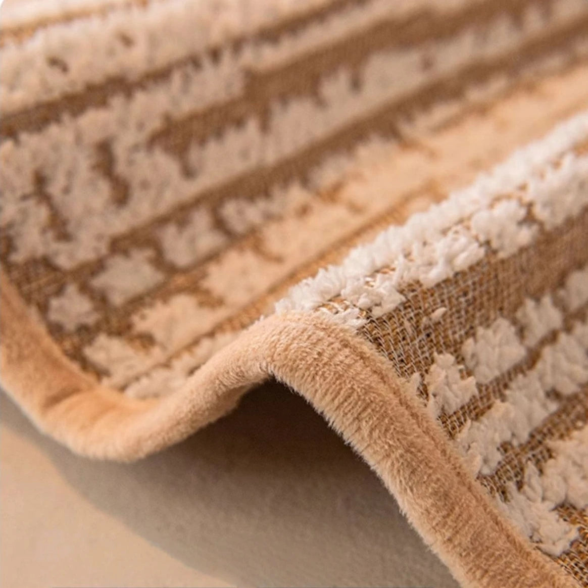 housse canapé extensible chenille jacquard rayures horizontales moderne salon gris beige