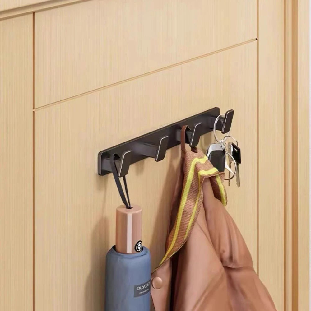 porte clés porte sacs adhésifs modernes gris blanc bleu marron crochets