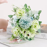 décoration mariage bouquet fleurs artificielles soie vertes blanches intérieur rustique naturel