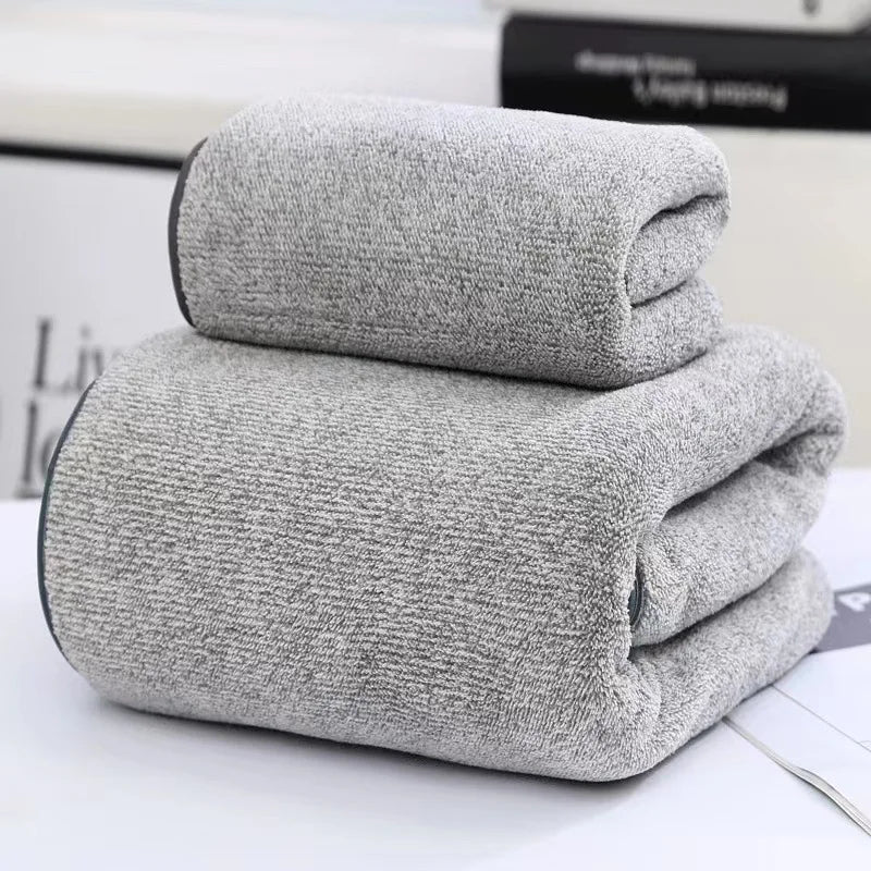 serviettes rayées bambou séchage rapide douces absorbantes gris clair moderne ensemble bain pliées