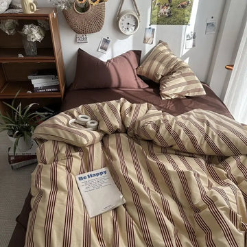 ensemble literie moderne beige marron rayures carreaux confortable housses taies oreillers couverture