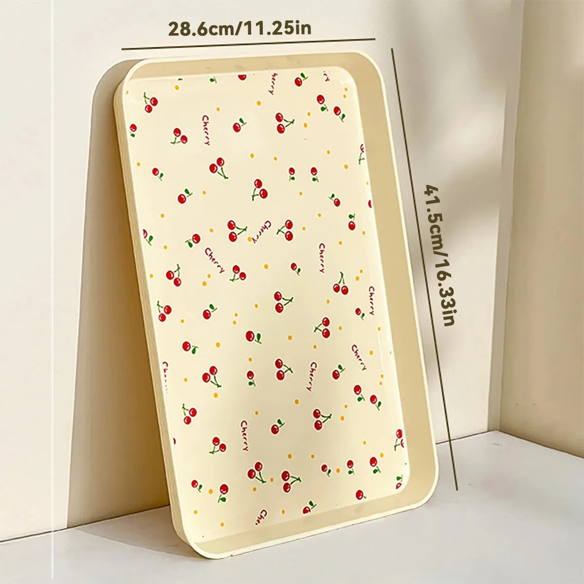 assiettes modernes cerises rouges deco alimentaire maison beige clair multifonctionnelle