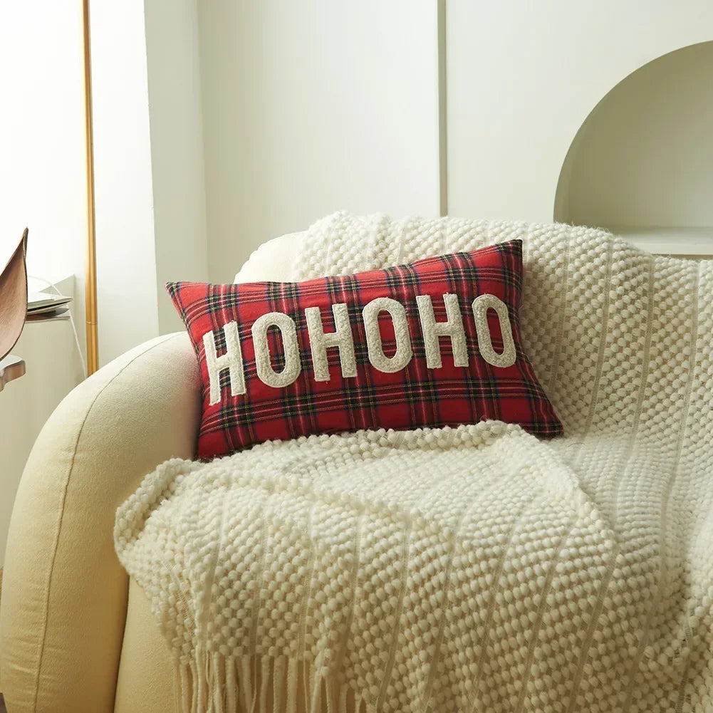housses coussin décoratives noël motif tartan brodé rouge blanc traditionnel décoration intérieure