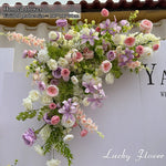 décoration mariage extérieur fleurs artificielles rose blanches romantique suspension fils