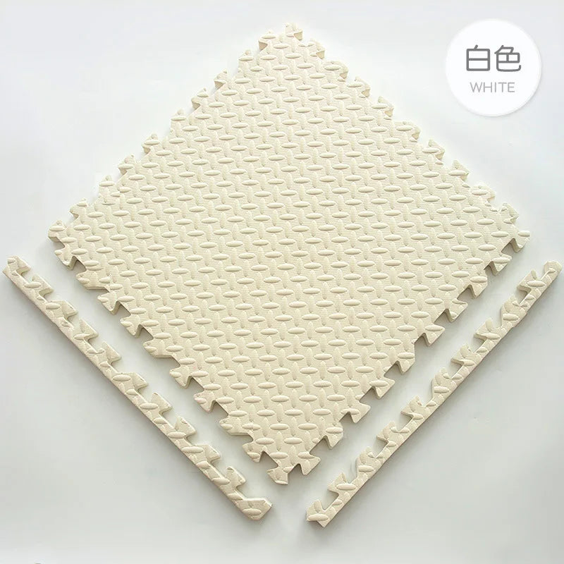 tapis sol modulable caoutchouc gris noir blanc carreaux géométriques antidérapant exercices maison